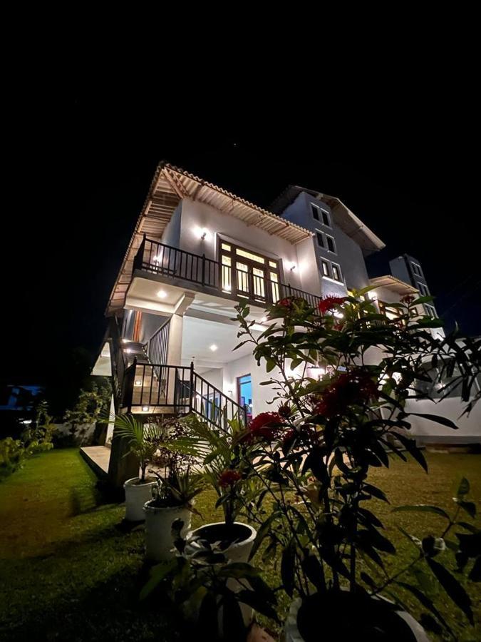 Theon Resort 阿努拉德普勒 外观 照片