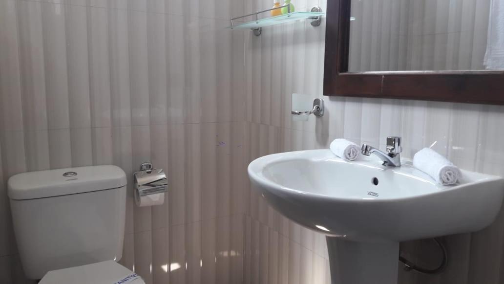 Theon Resort 阿努拉德普勒 外观 照片