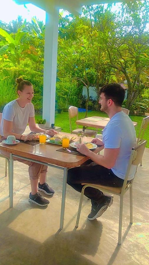 Theon Resort 阿努拉德普勒 外观 照片