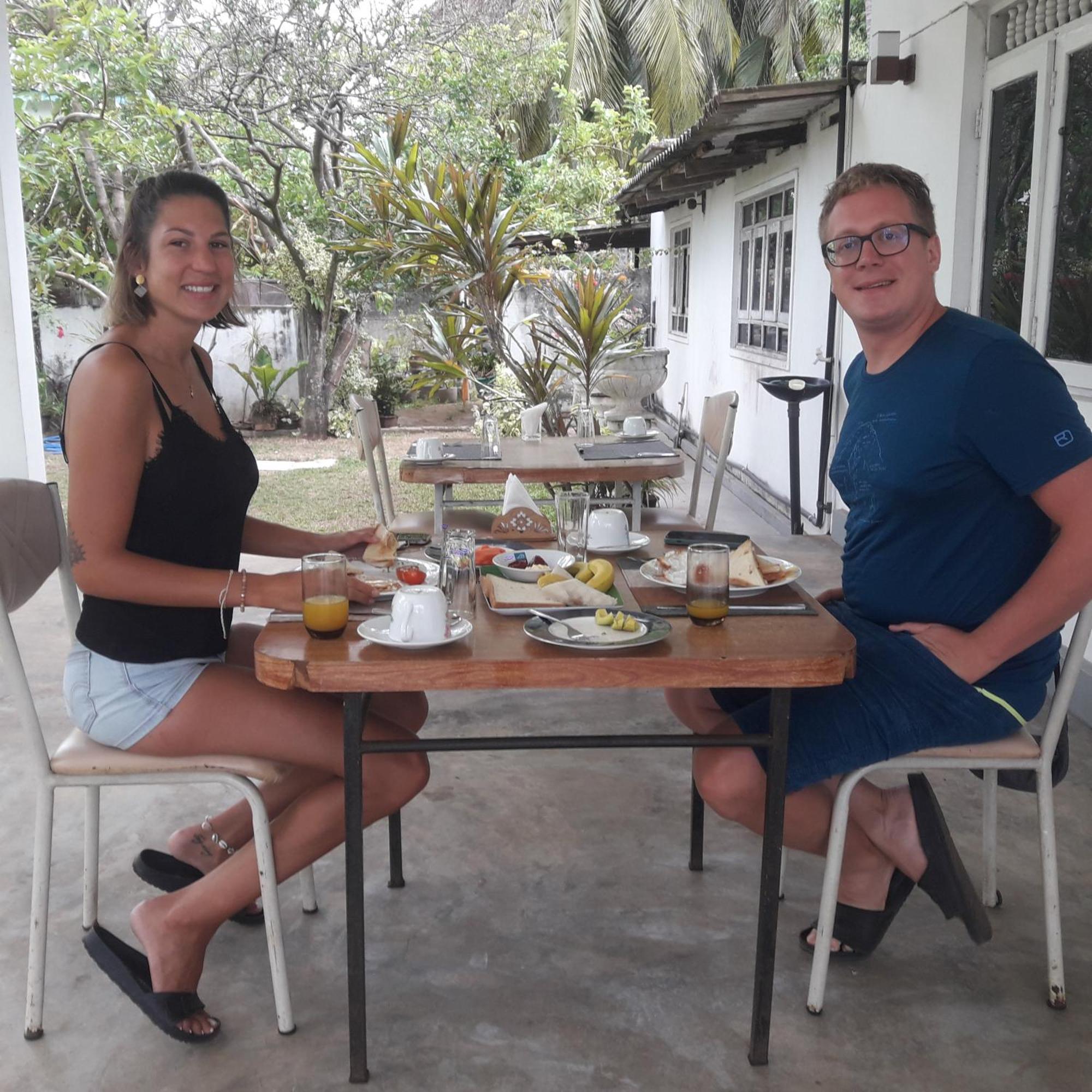 Theon Resort 阿努拉德普勒 外观 照片