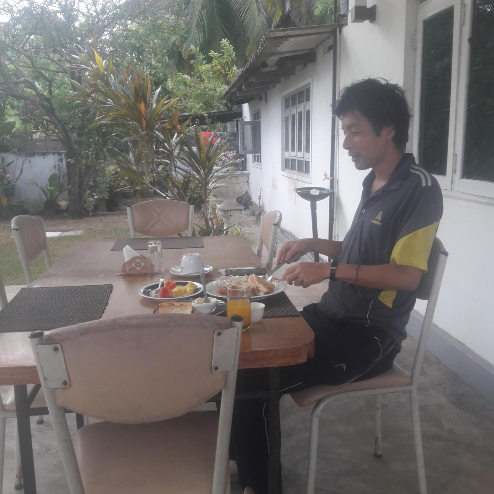 Theon Resort 阿努拉德普勒 外观 照片